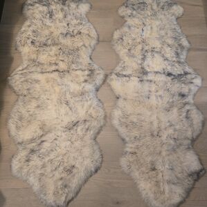 Sheepskin Rug New Size 2'x 6', Price for 1, two available.